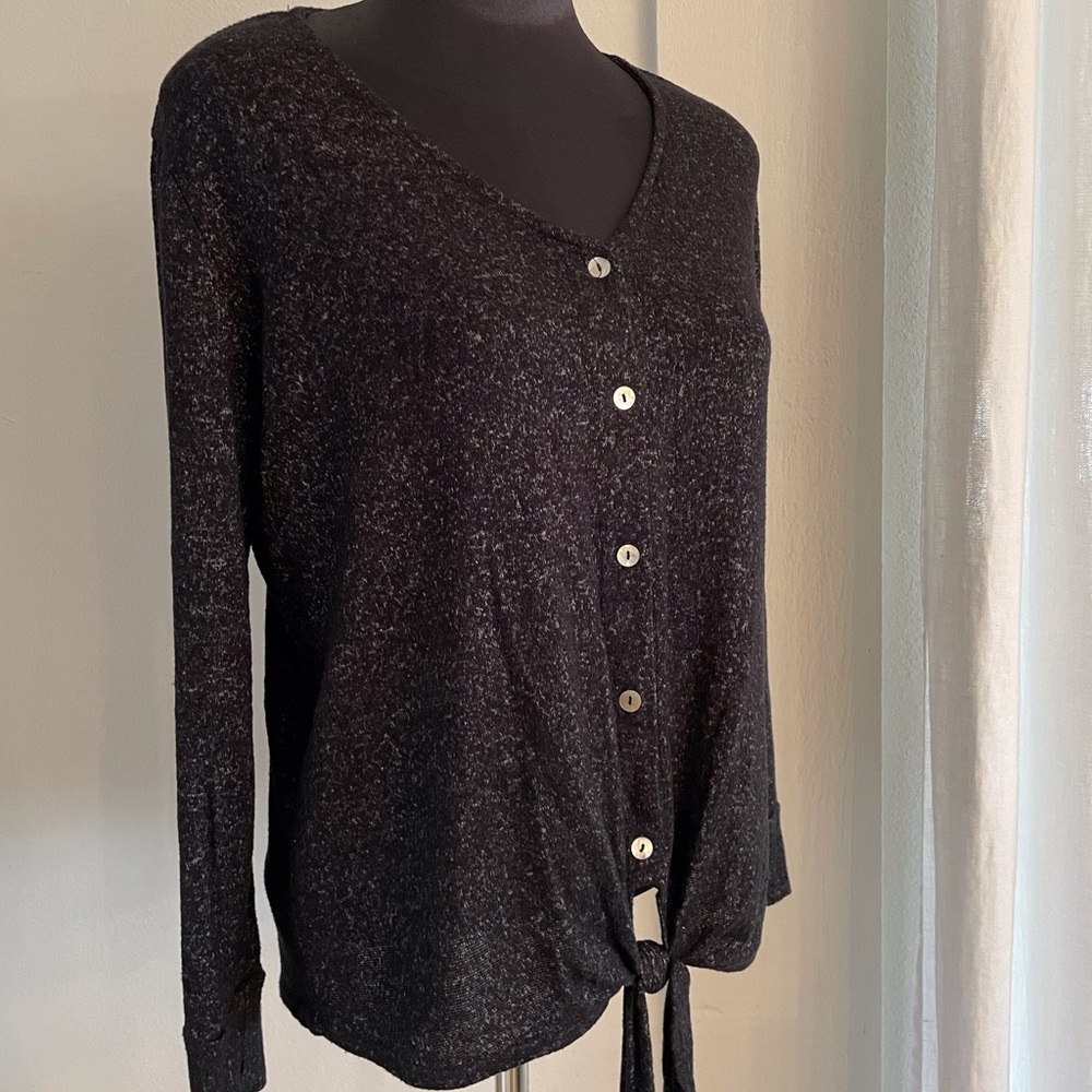 Super soft tie front top - Picture 2 of 5